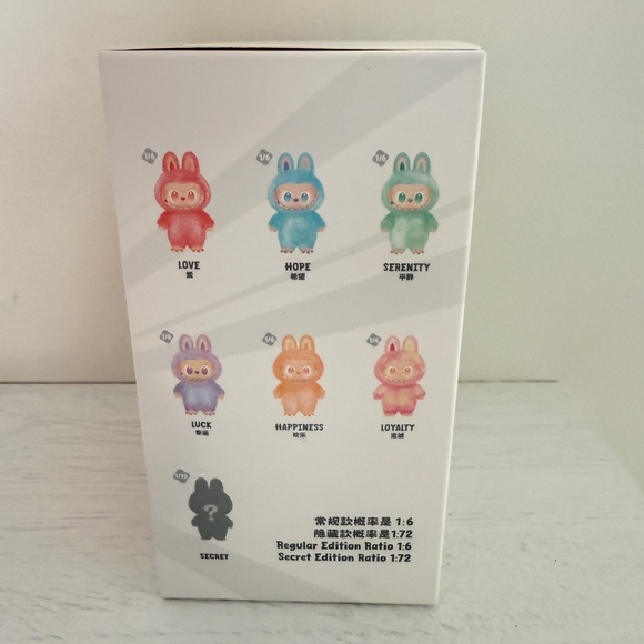 Pop Mart Big into Energy - Love - Picture 2 of 5